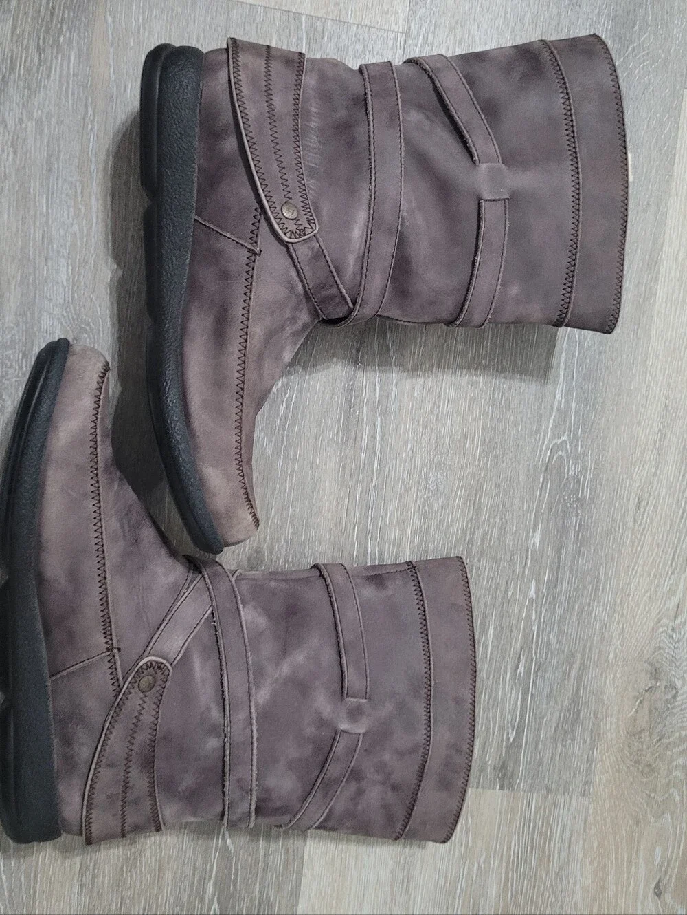 Mid Calf Suede Moccasin Style Boot Size 39 8.5 Fall Western Buckle Gorpcore